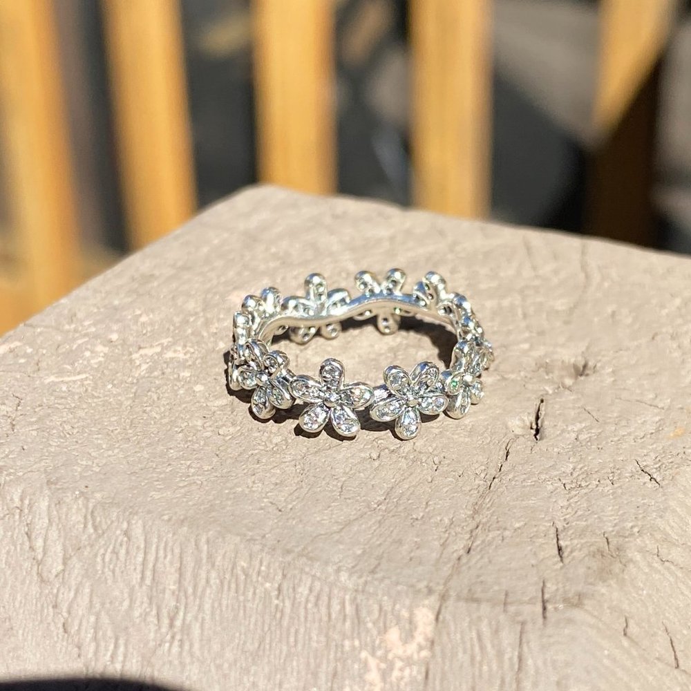 Pandora Sterling Silver Daisy Flower Ring